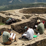 Image of anthropology students excavating an Ancestral Puebloan (Anasazi) site